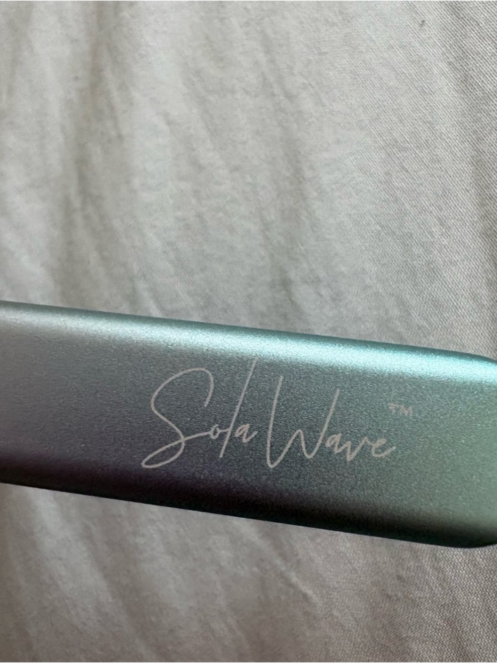 Solawave Red Light Therapy LED Wand - Ombré edition - Picture 6 of 12